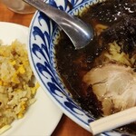 中国料理 東昇餃子楼 - 海苔ラーメンと半チャーハン