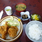 Hirose - ミックスフライ定食、これでなんと７００円