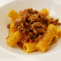 イタリア料理 Trattoria Mezzanino - 合鴨ラグーソースのリガトーニ