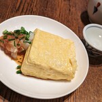 Azabu Kawakamian - 切り分けた、だし巻き卵