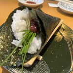 Sushi Yuukan - 梅ねぎ手巻き　209円