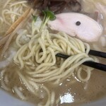 こうみ家 - ストレート　中太麺(細麺ではない)