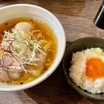 Tenraiken - 琥珀醤油味玉ラーメン、卵かけごはん