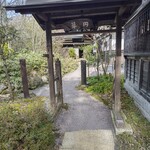 奥飛騨 福地温泉 山里のいおり 草円 - 入口
