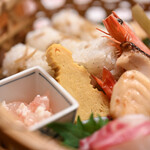 赤坂とゝや魚新 - 《炭籠辨當（すみかごべんたう）》、瓢雞蛋糕（ひさごがたのたまごやき）