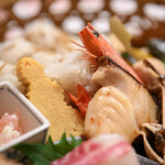 《炭籠辨當（すみかごべんたう）》、"馬鮫魚（さはら）"