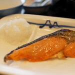 松屋 本内店 - 鮭定食（￥600位）モーニング