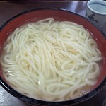 釜あげうどん 長田 in 香の香 - 特大のサイズから桶を使用して提供されるようだ。