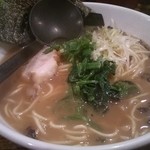 宝堂 - 豚骨醤油ラーメン
