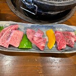 炭火焼肉 明洞 - 