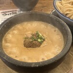下品なぐらいダシのうまいラーメン屋 - 