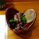 Sushi Toku - 小鉢はホタルイカと菜の花