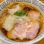 RAMEN MEIKIRA - しょうゆ（限定）900円+ワンタン300円