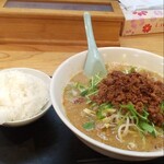 たんたん麺 万里 - 