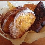 ベーカリーキッチン ラッグルッピ - チョコのパンとフレンチトースト