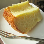 鎌倉しふぉん - シフォンケーキ　プレーン　割引後１３２０円　１/４カット