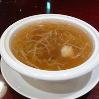 萬珍樓 本店 - ふかひれ五目スープ