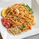 Fried rice noodles: Pad Thai (Fried Rice Noodle)