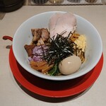 Ramen Shichisai Hanten - らーめん 七彩飯店
                        特製煮干し油そば