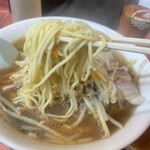 中華珍満 - 麺は細ややちぢれ