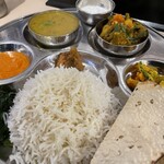 ミニ・ネパール Dining&Bar - ダルバート