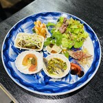 ムーラン - 前菜の盛り合わせ