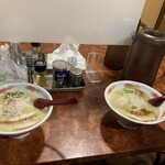 麺酒処 ぶらり - ラーメン到着。