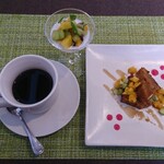 BALInese Restaurant BUNGA LOTUS - コーヒー・デザート 自家製パンプキンケーキ ～パームシュガーソース～・デザート 古代米とココナッツのバリソース