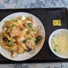 中国菜館恵華 - 五目餡かけ焼きそば　875円