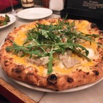 アズーリ - 金柑ソースのピザ