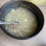 焼肉レストラン龍苑 - 牛テールスープ