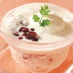 Ginza Asuta - タピオカのココナッツミルク、アイスクリーム添え