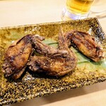 Yataizushi - 手羽先唐揚（3本￥396）。胡椒は強めがオススメ！