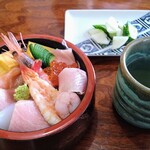 鮨藤 - ちらし寿司（上）