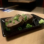 牡蠣と牛タン 波遊 - 茹で牛タン