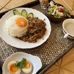 Karuizawa Koso Buro to Thai Shokudo. - 