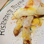 OSTERIA Osio Sotto - フランスロワール産ホワイトアスパラガスの炭火焼き