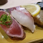 回転寿司 みさき - カツオ・桜鯛・穴子。