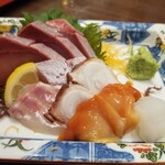 Robata Jin - 新鮮な刺し身の盛り合わせ❤️その日の新鮮なお魚✨