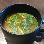 BETELNUT THAI VIETNAMESE DIMSUM - 本日のスープ。トム・ヤム・クン風かな