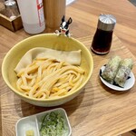 手打ちうどん 上を向いて - 