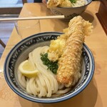 梅田 釜たけうどん - 