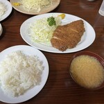 丸八とんかつ店 - 