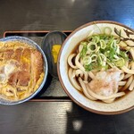 Ume Hachi - お茶わん定食：かつ玉、梅だれ（冷）¥850