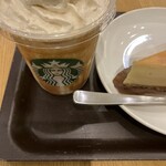 スターバックス・コーヒー - キャラメリーミルクコーヒーフラペチーノ。