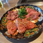 和牛焼肉鎌倉 肉と日本酒 - タンと内はらみの定食