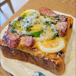天然酵母の食パン専門店 つばめパン&Milk 庄内緑地公園店 - ナポリタントースト
