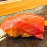 鮨処 凜 - ランチおまかせセット１０貫・凛　日替わり汁物付き　３５００円（税込）　握り-２　生サーモン【２０２４年３月】