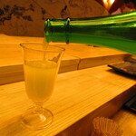 鮨処 凜 - 香川県　川鶴酒造　讃岐くらうでぃ　　　　グラス　１３００円　【２０２４年３月】