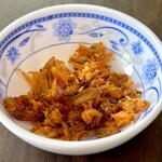 GIA DINH - ベトナム風チキンジャーキー（非売品・味見）
      ベトナム風ピリ辛鶏の佃煮って感じでこれはイイ！売ってほしい！